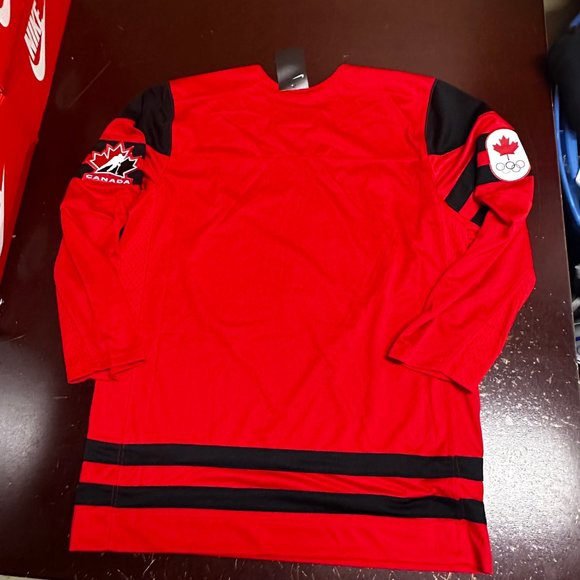 Nike Mens University Red Team Canada Long Sleeve Replica Hockey Jersey Size L - Picture 2 of 5